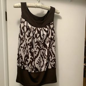Sleeveless blouse